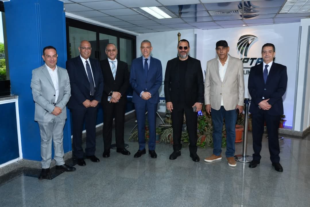 قطــــاع السياحة (الكرنك) بشركة مصر للطيران للخطوط الجوية يوقع عدداً من البروتوكولات مع جامعات ومؤسسات وطنية