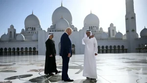 ترامب من مسجد الشيخ زايد:”زيارتي لهذا المعلم تكريم عظيم”