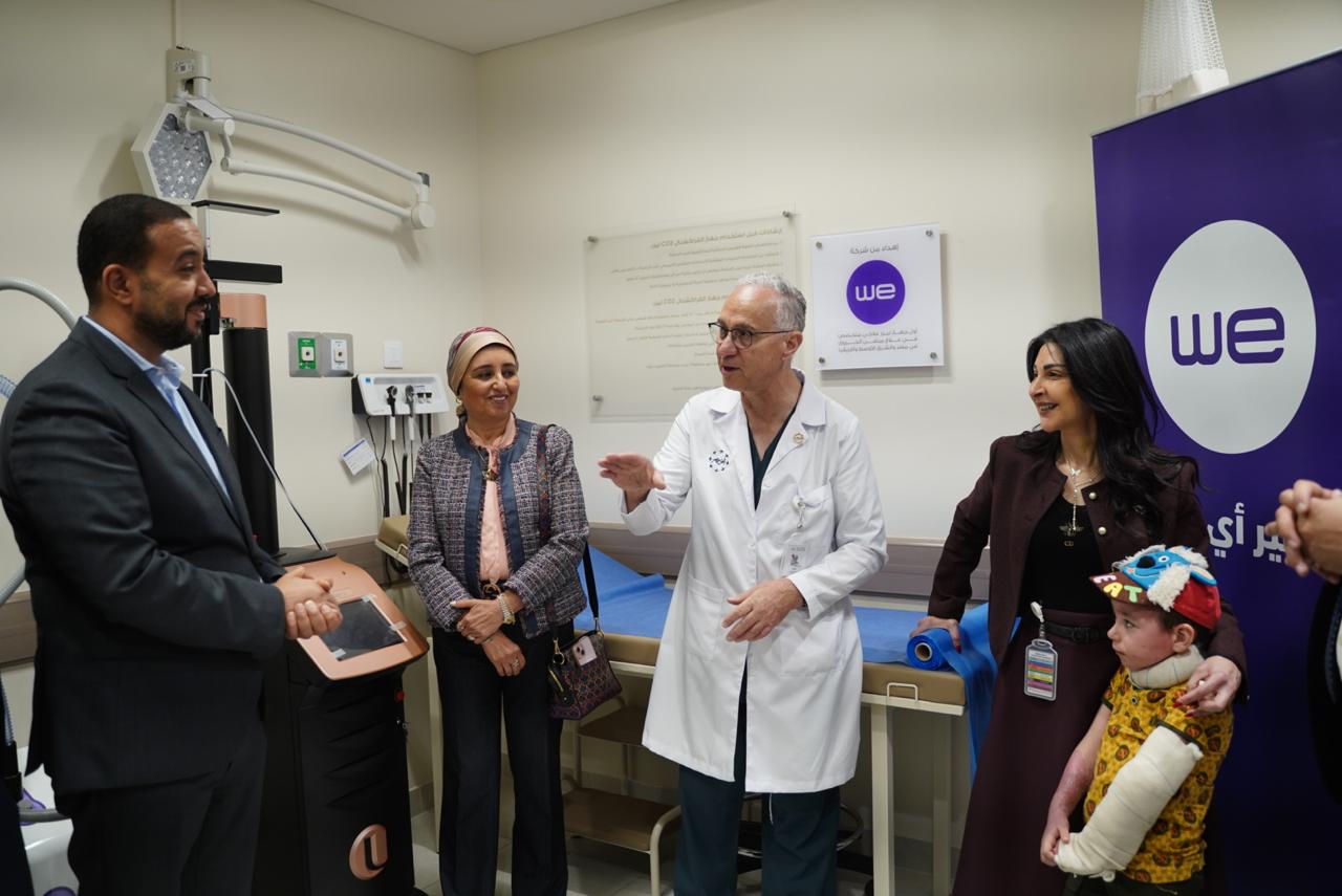المصرية للاتصالات WE تهدي الأمل لمرضى الحروق بأحدث جهاز ليزر في مستشفى أهل مصر