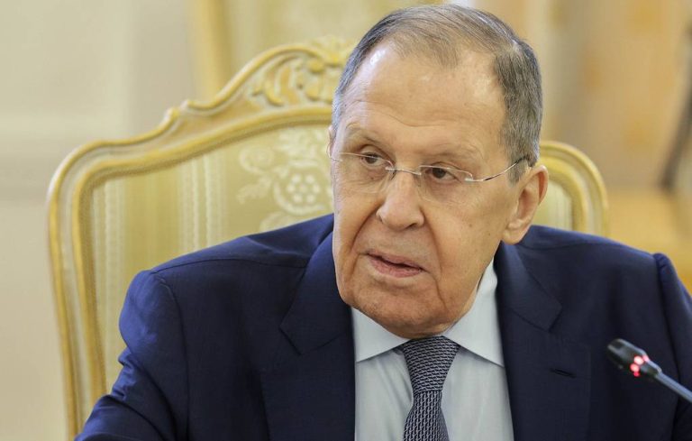 لافروف: الغرب لن ينجح في هزيمة روسيا استراتيجيًا