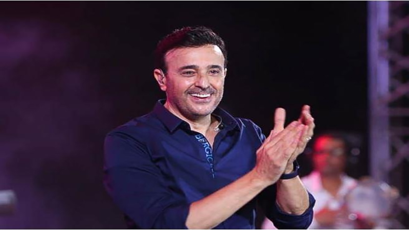 صابر الرباعي يحيي حفل مهرجان الحمامات في تونس