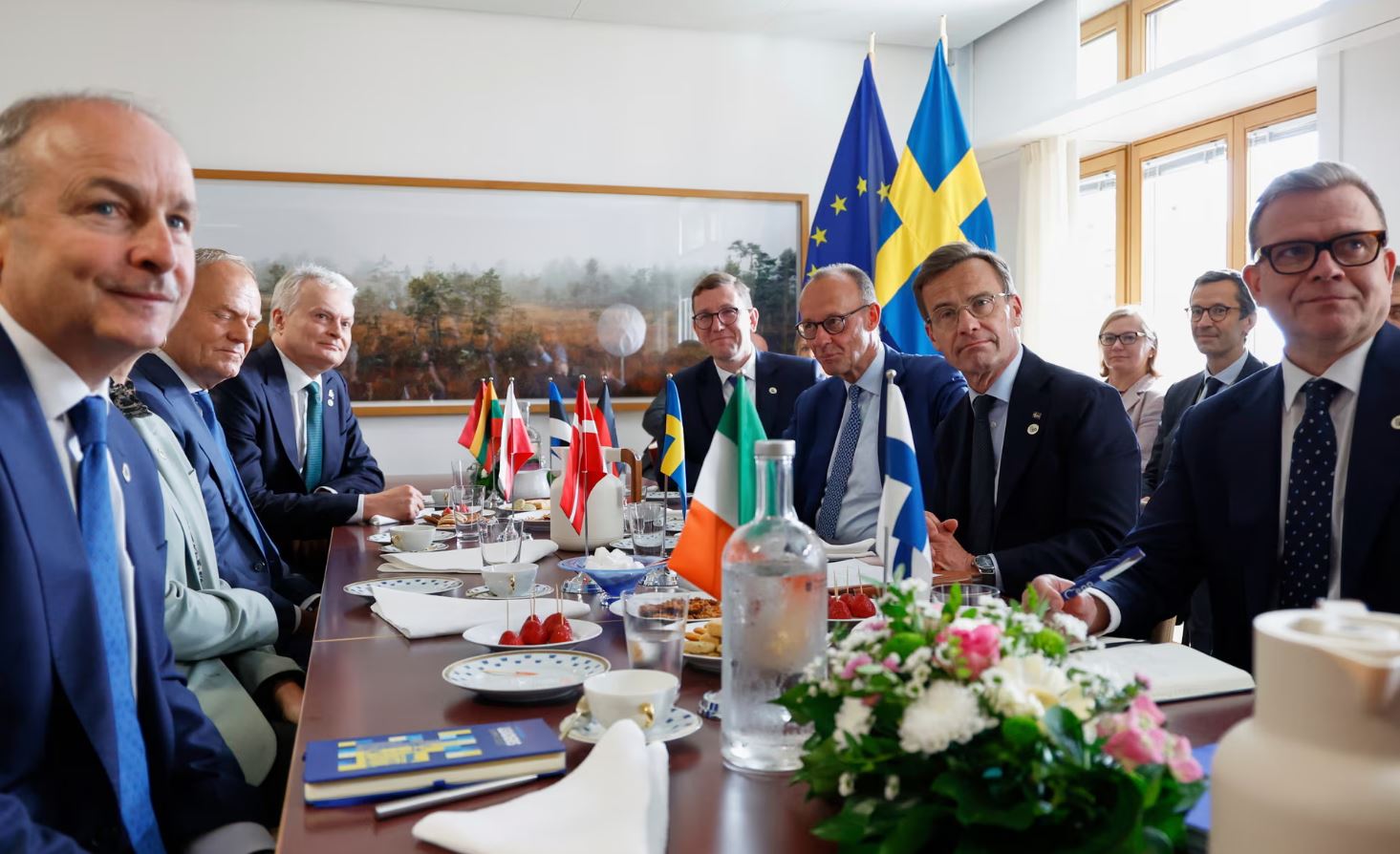 الاتحاد الأوروبي يدعو لوقف إطلاق النار في غزة ويطالب إسرائيل برفع الحصار