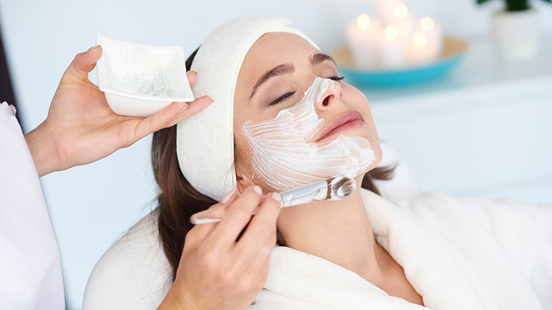 ديرماكنيف تطلق حملة “بشرتك تحت السيطرة” لإعادة تعريف مفاهيم العناية بالبشرة