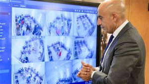 وزير التعليم يتابع امتحان اللغة العربية للثانوية العامة من غرفة العمليات