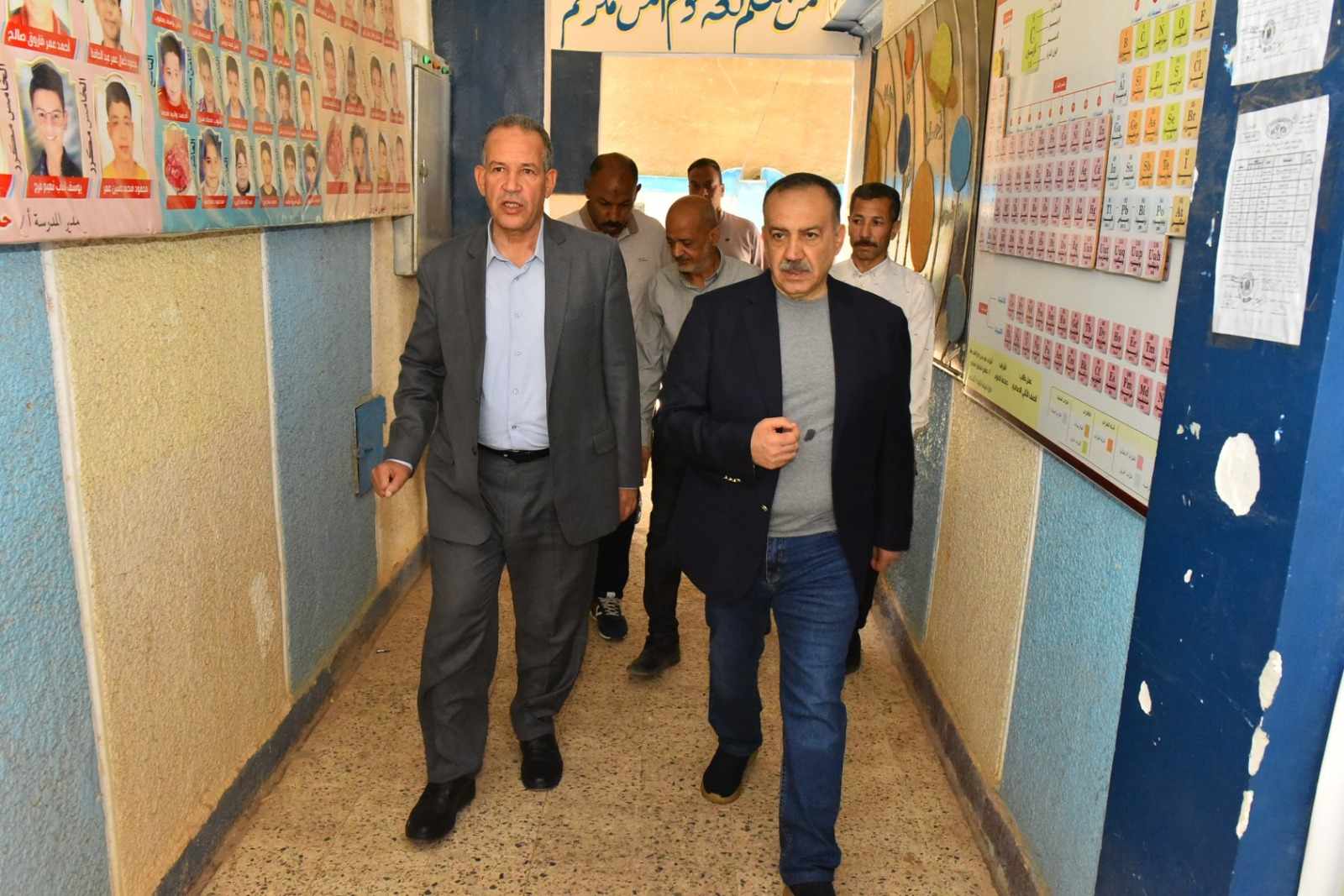 محافظ أسيوط يتفقد مدرستي ناصر الإعدادية والثانوية ويتابع سير امتحانات الشهادة الإعدادية