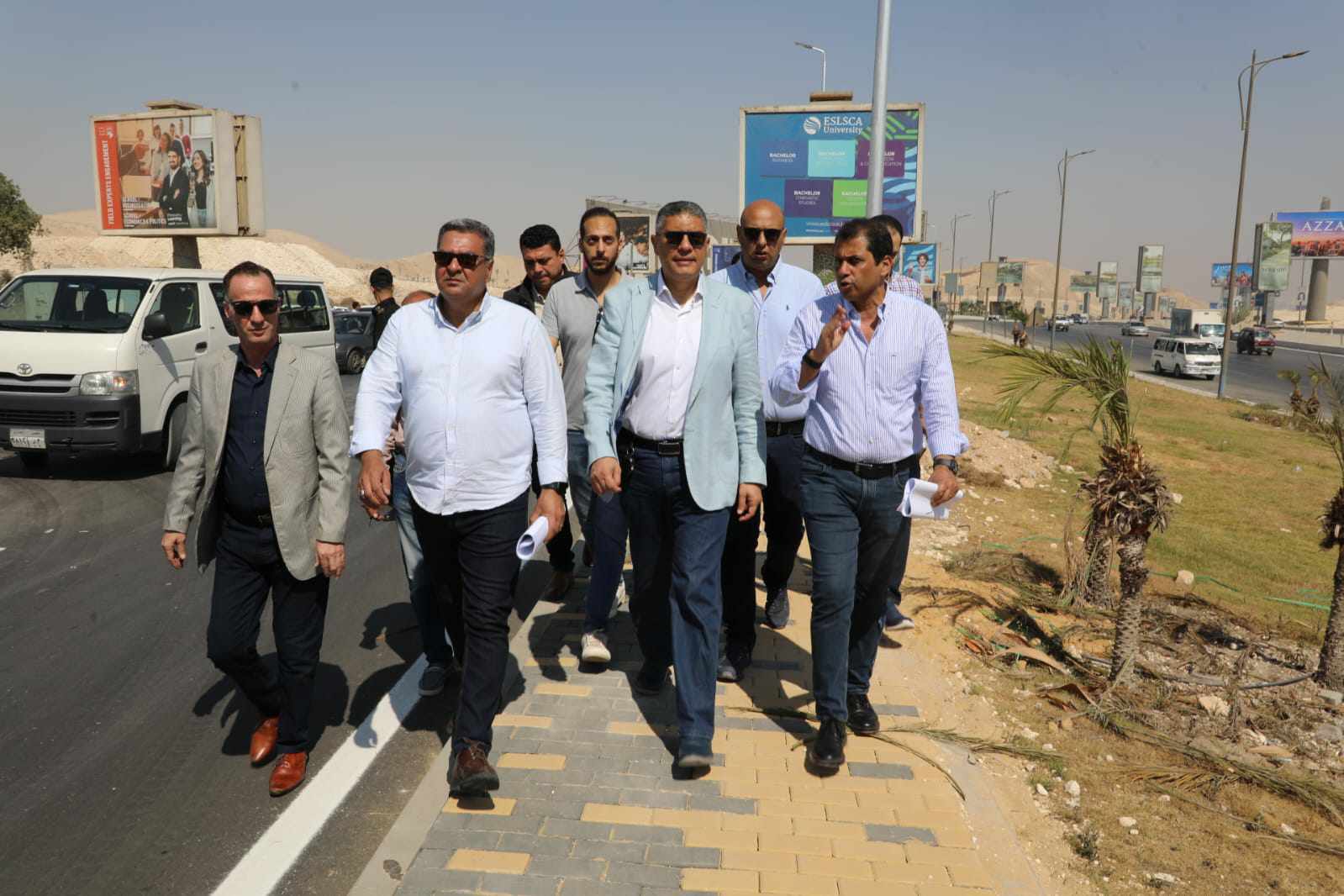 محافظ الجيزة يتفقد مشروعات التطوير للطرق المؤدية إلى المتحف الكبير قبل الافتتاح