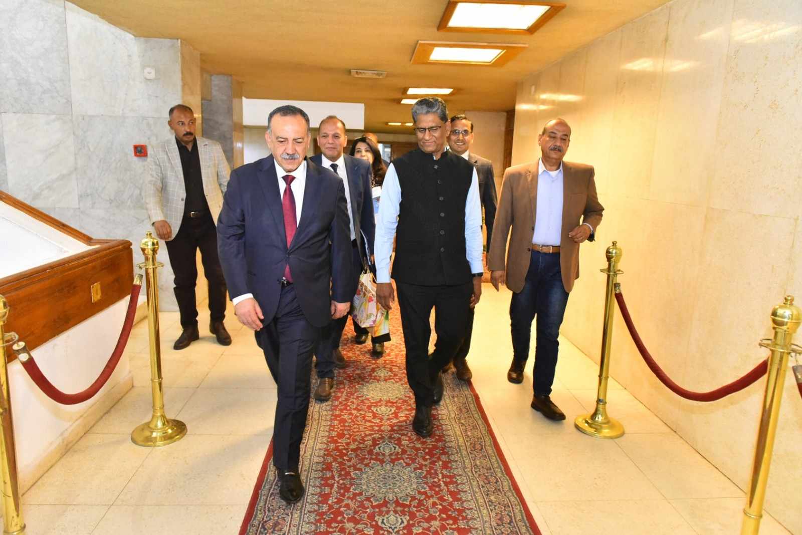 احتفالًا باليوم العالمي لليوجا.. محافظ أسيوط يستقبل سفير الهند بمصر