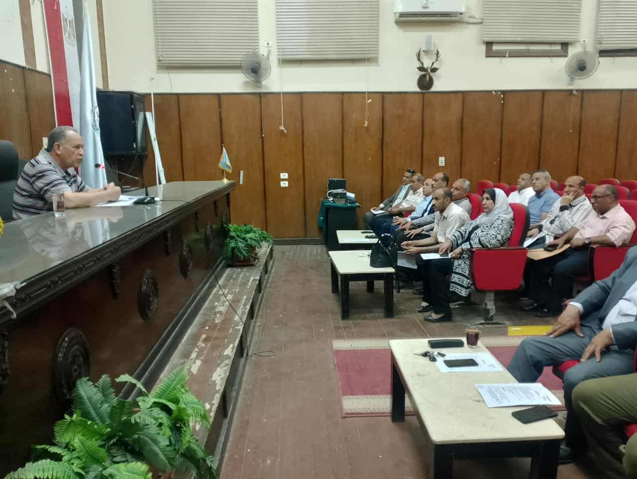 تعليم أسيوط يعقد اجتماعاً لمناقشة حصر احتياجات المدارس استعداداً للعام الدراسي 2025 – 2026