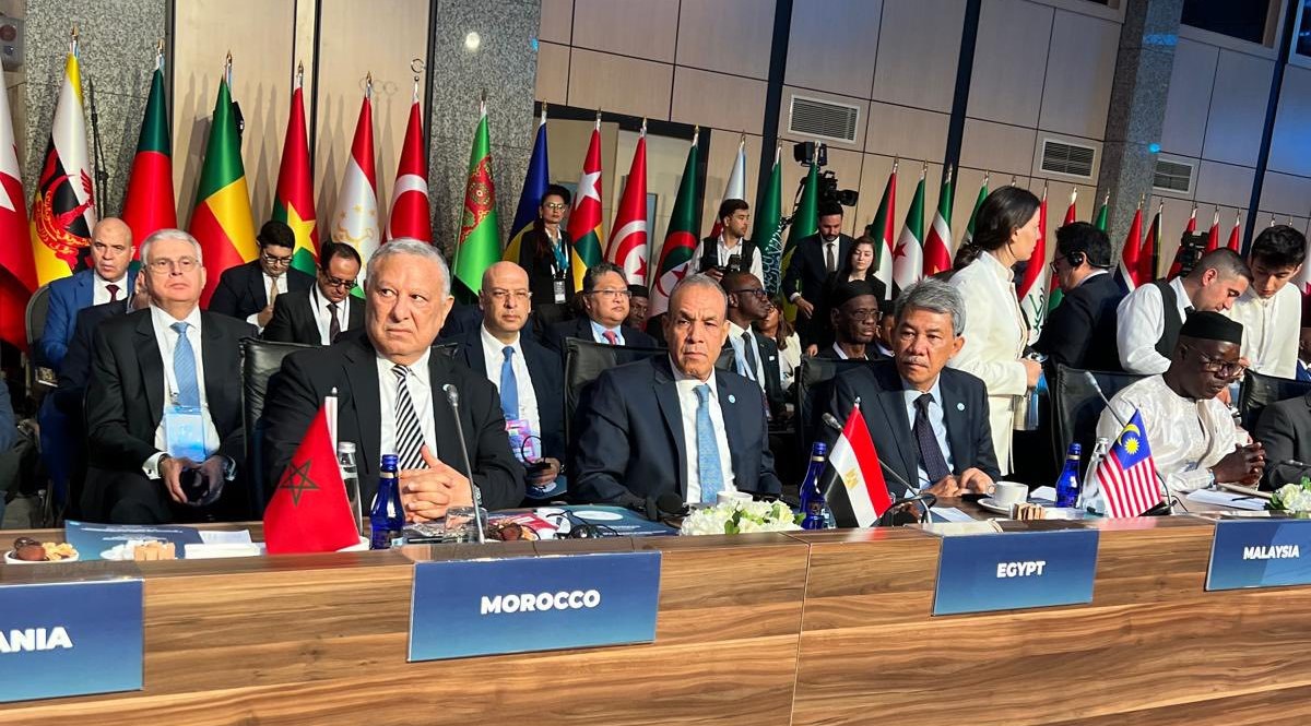 مصر تحذر من «تصعيد خطير» في المنطقة وتدين الهجوم على إيران