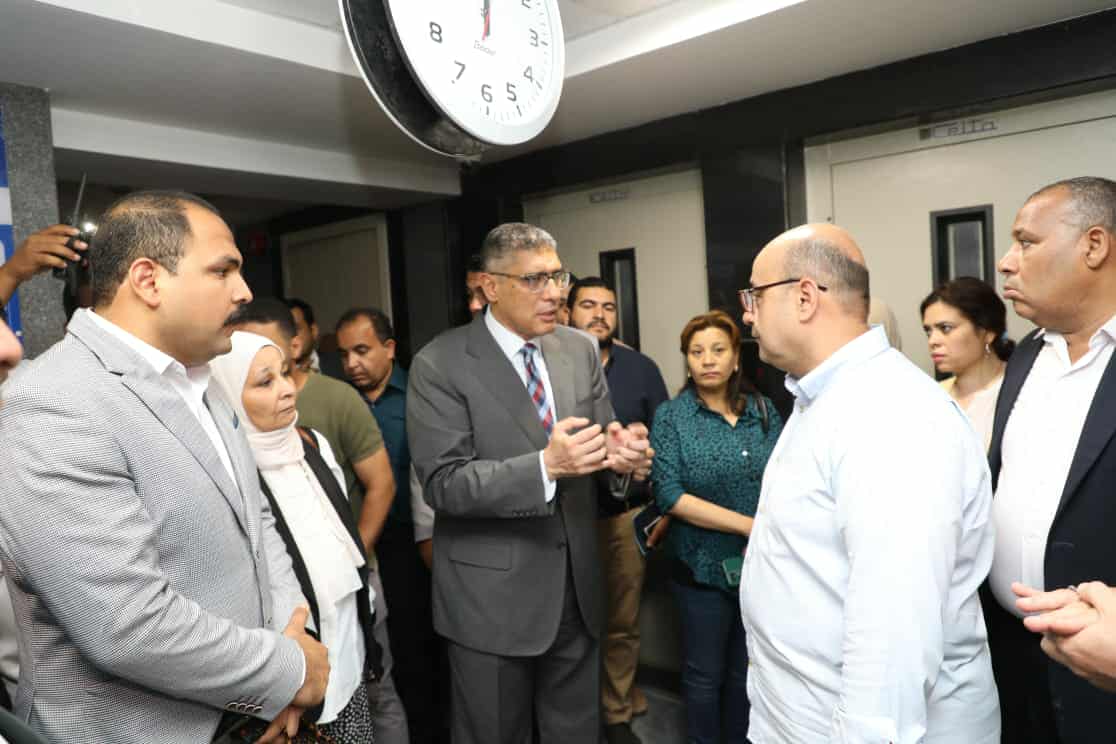 محافظ الجيزة يتفقد مشروع تطوير مبنى التأمين الصحي بروز اليوسف