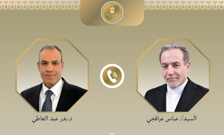 وزير خارجية مصر يبحث التهدئة مع نظيره الإيراني