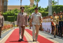 رئيس أركان الجيش المصري يلتقي رئيس أركان القوات البرية الليبية