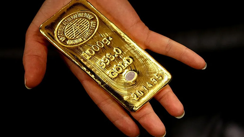 الذهب يفقد قمته رغم استمرار الحرب الإيرانية الإسرائيلية