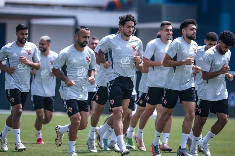 فريق الأهلي في أحدى التدريبات