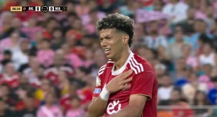 إمام عاشور يغادر الملعب مصاب