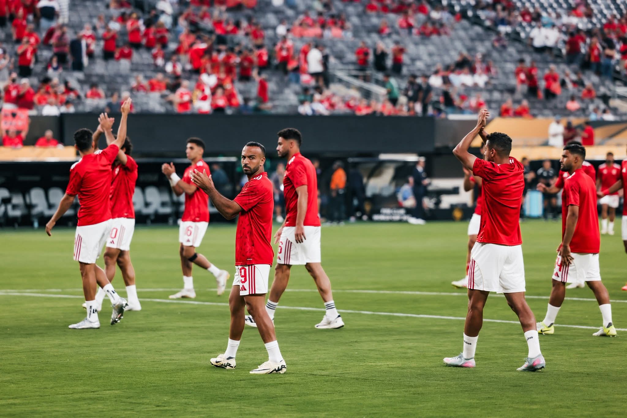 الأهلي ينهي الشوط الأول متقدماً بهدفين أمام بورتو 