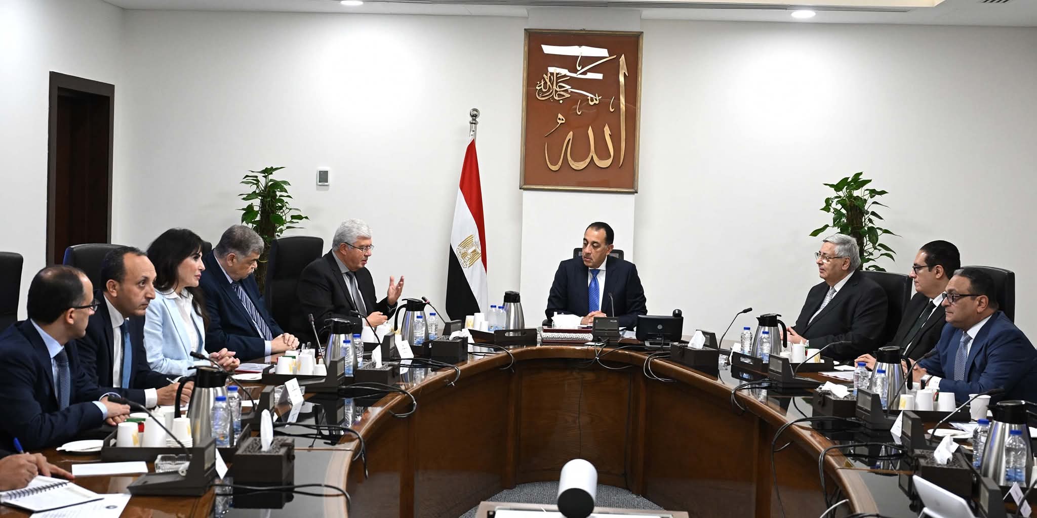 مدبولي يطلع على جهود تدشين مركز بحثي لعلاج اللوكيميا والليمفوما