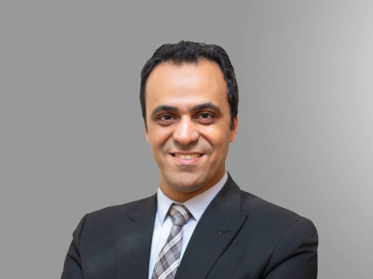 حاتم البنا: تسهيل قيد الشركات الصغيرة والمتوسطة بالبورصة  أبرز أهداف برنامجي الإنتخابي 