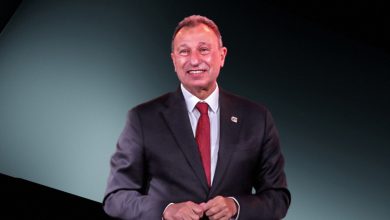 محمود الخطيب رئيس النادي الأهلي