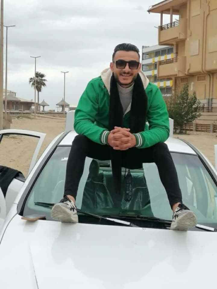 صورة محمود ايهاب صاحب العشرين عام