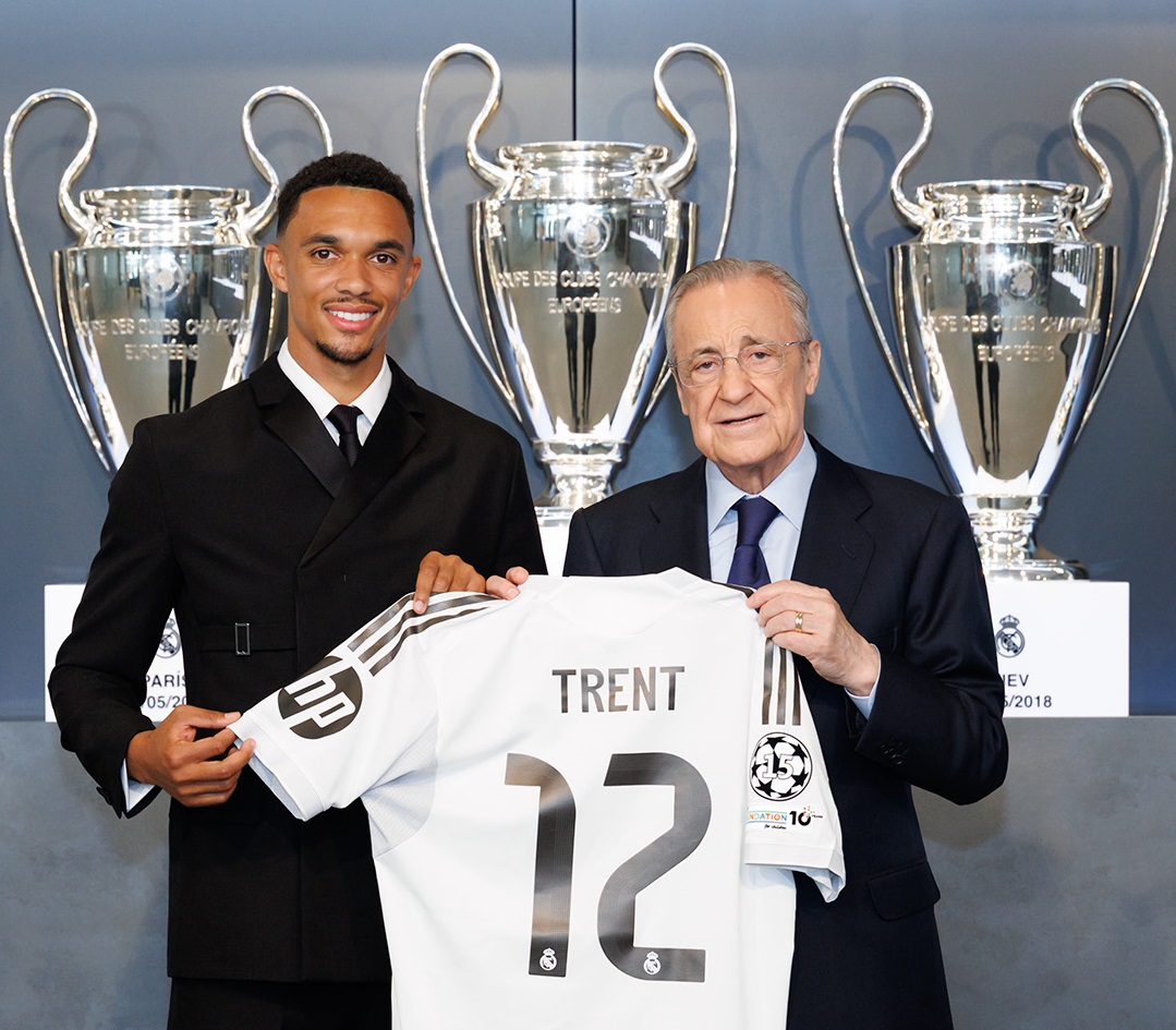 ريال مدريد يقدم نجمه الجديد الإنجليزي ألكسندر أرنولد