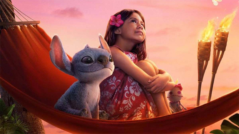 في نسخته الحية.. فيلم Lilo & Stitch يقترب من 900 مليون دولار عالميًا خلال شهر