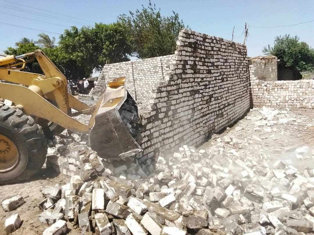 محافظ المنيا يعلن انطلاق المرحلة الثانية من الموجة 26 لإزالة التعديات على الأراضي الزراعية وأملاك الدولة