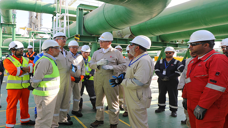 وزير البترول يتفقد المراحل النهائية لأعمال تجهيزات سفينة التغييز “Energos Eskimo”