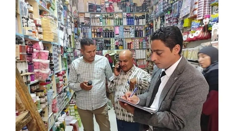 ضبط 95 مخالفة تموينية في حملات موسعة على الأسواق والمخابز بالمنيا