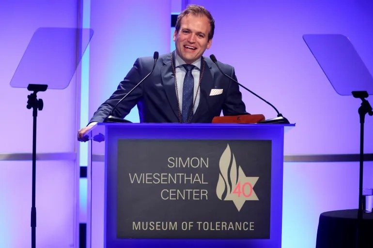 القس «جوني مور» المقرب من ترامب: «السلام بين سوريا وإسرائيل ممكن للغاية»