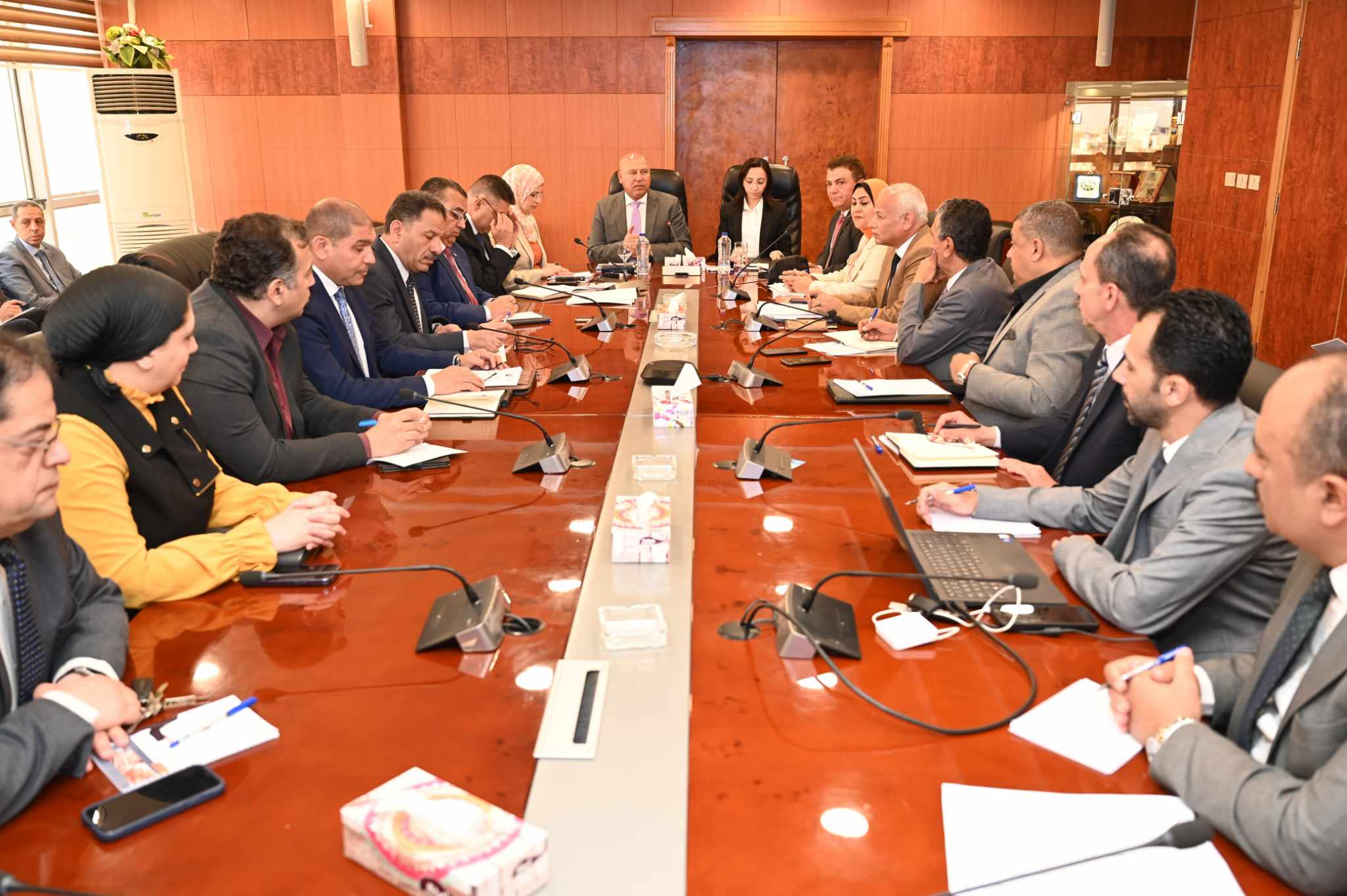 الوزير: لا مصانع على أراضٍ زراعية.. وزيارات ميدانية قريبة لحل مشكلات المستثمرين