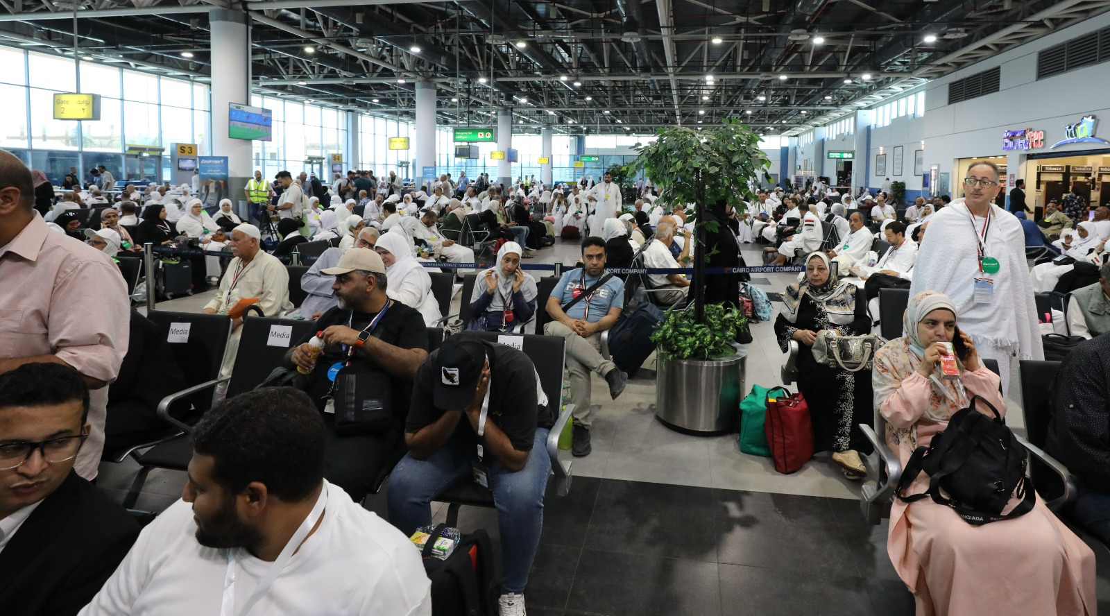 مصر للطيران تبدأ غداً جسرها الجوى لعودة حجاج بيت الله الحرام إلى أرض الوطن تسير 10 رحلات جوية