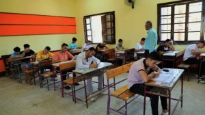 تداول لأسئلة اللغة الإنجليزية بعد بدء الامتحان والتعليم تحقق