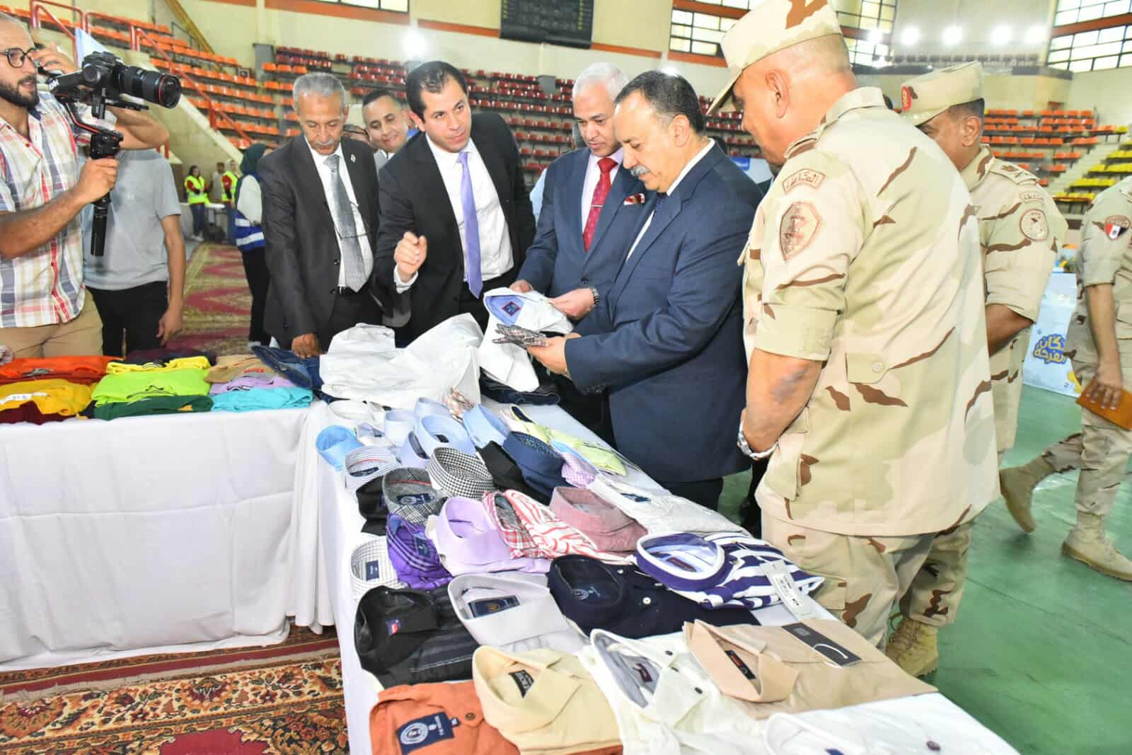 حملة “بشرة خير” لدعم 10 آلاف أسرة من الأولى بالرعاية بأسيوط