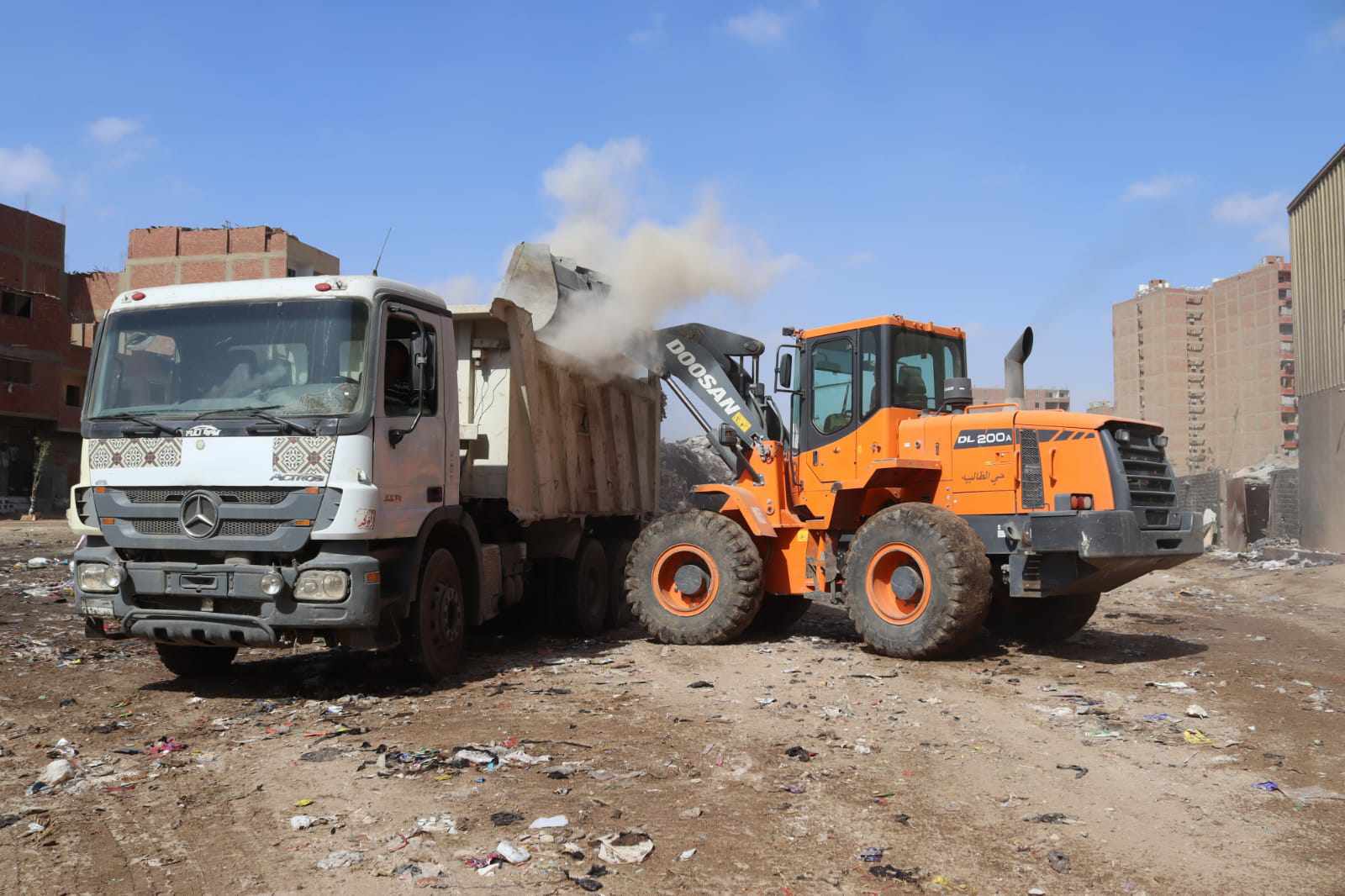 الجيزة: رفع 60 ألف طن من المخلفات والقمامة خلال إجازة عيد الأضحى المبارك