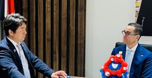 وزير الاستثمار يبحث تعزيز العلاقات الاقتصادية مع اليابان