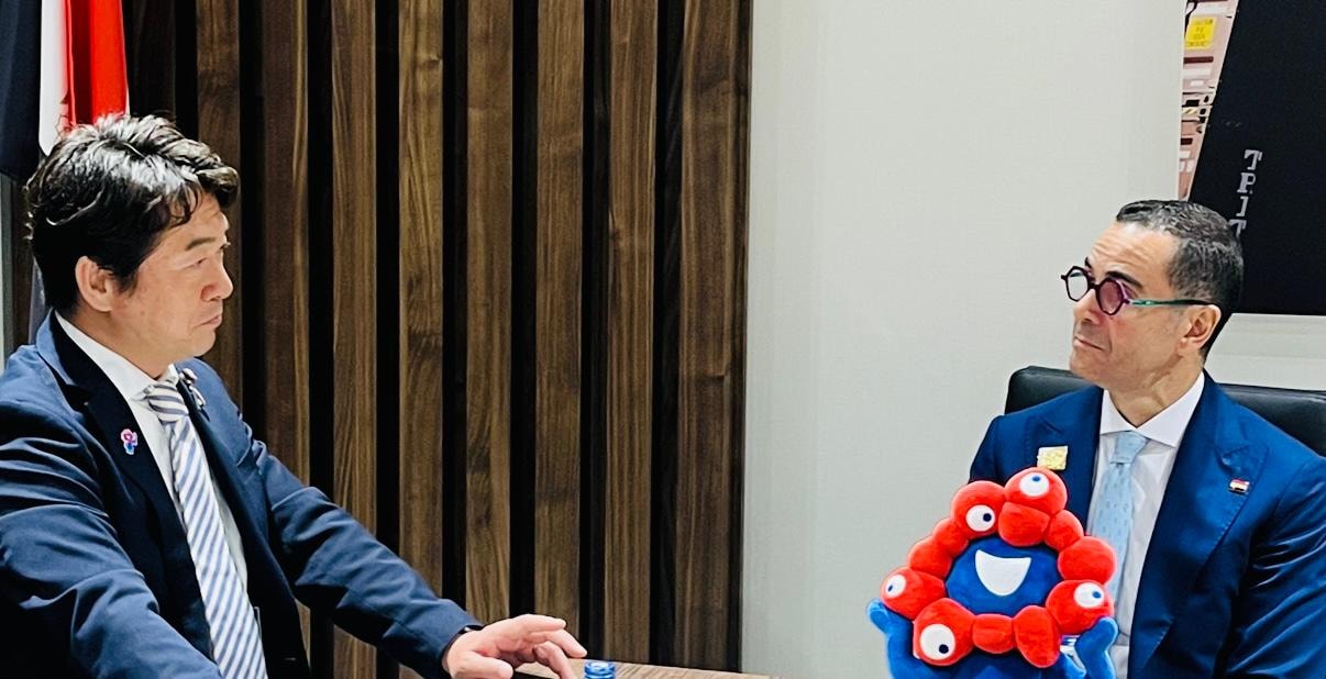 وزير الاستثمار يبحث تعزيز العلاقات الاقتصادية مع اليابان