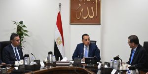 مدبولي يطمئن على توافر الأسمدة الزراعية ومنظومة تداولها