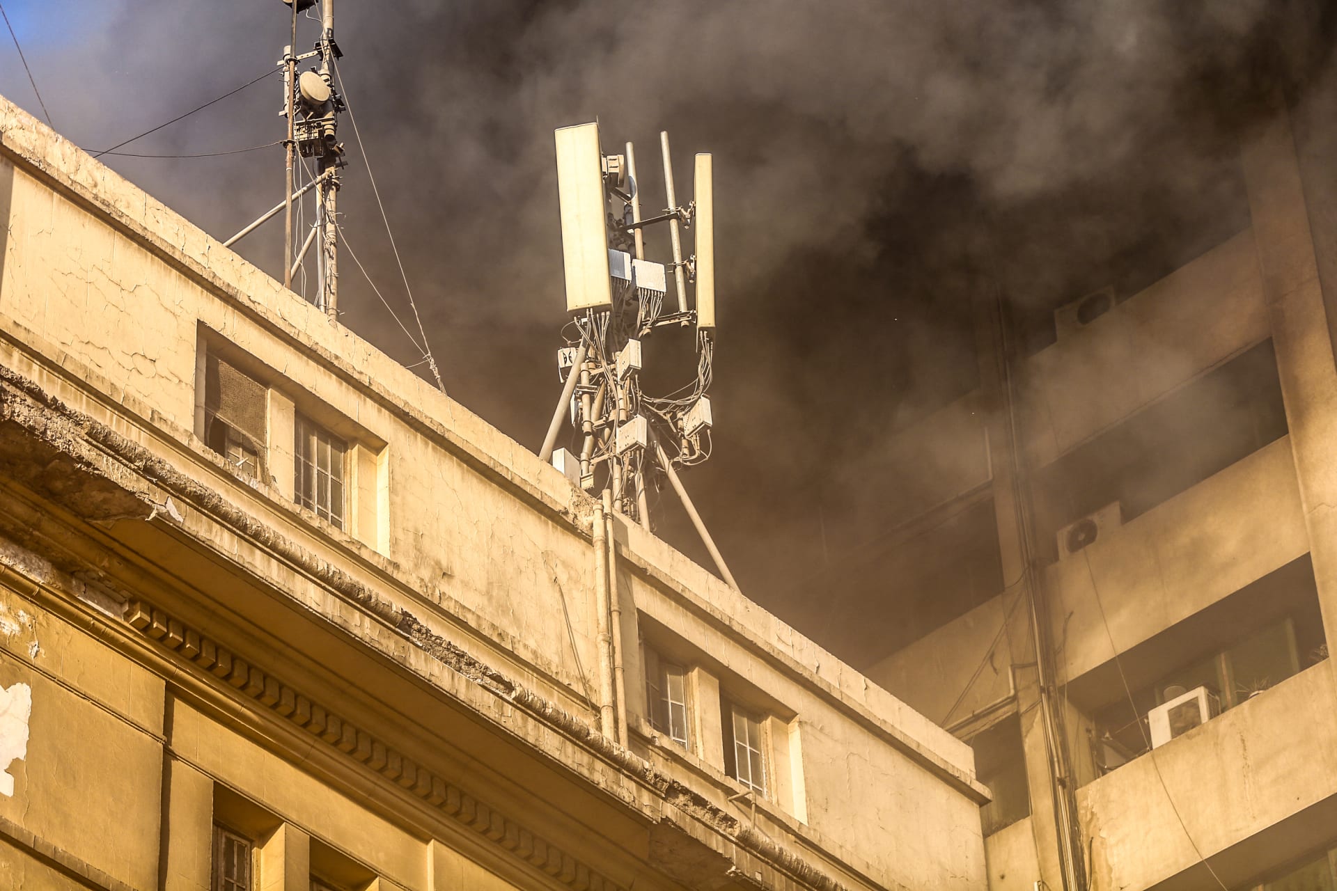 فريق “الإدارية” ينتهي من معاينة مبنى سنترال رمسيس