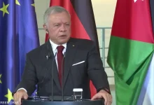 ملك الأردن يطالب بإنهاء كارثة غزة ويرفض تسييس المساعدات