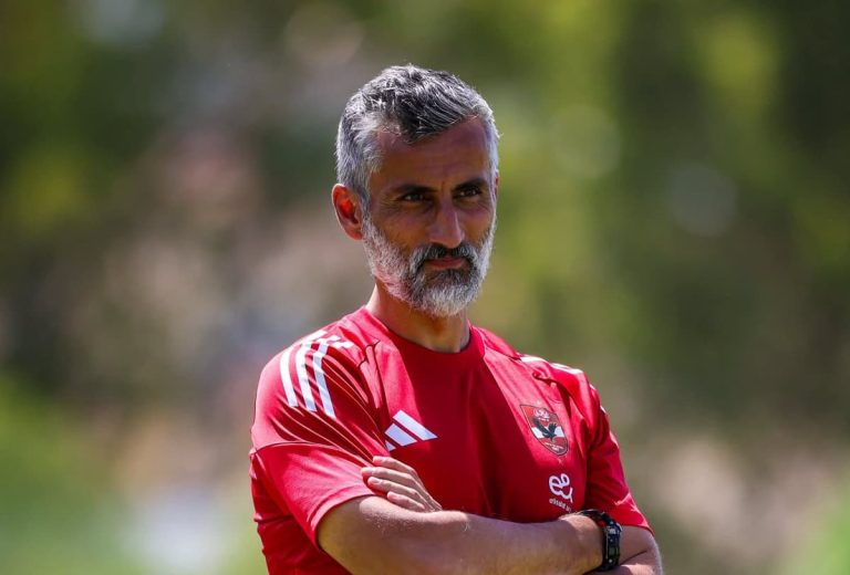 خوسية ريبييرو المدير الفني للاهلي