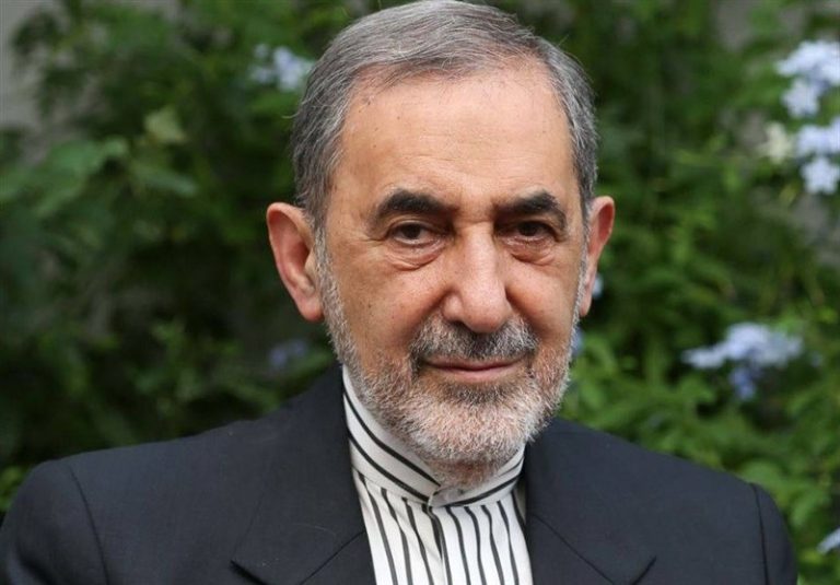 مستشار خامنئي: أي تصعيد ضد إيران سيمحو نفوذ أمريكا بالمنطقة