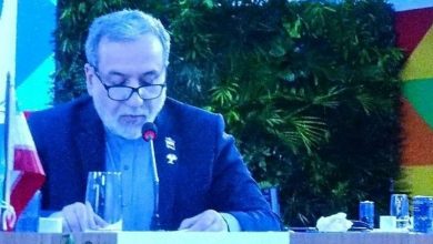 إيران تتوعد بالدفاع عن نفسها في قمة بريكس