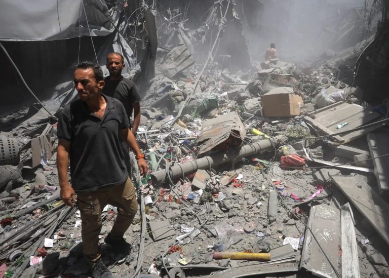 139 شهيدًا و425 إصابة في غزة خلال 24 ساعة