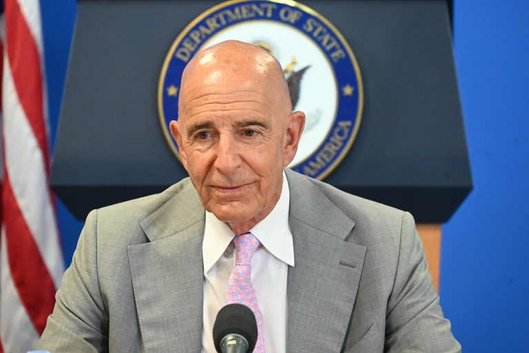 أمريكا تدعو الفصائل السورية لإلقاء السلاح