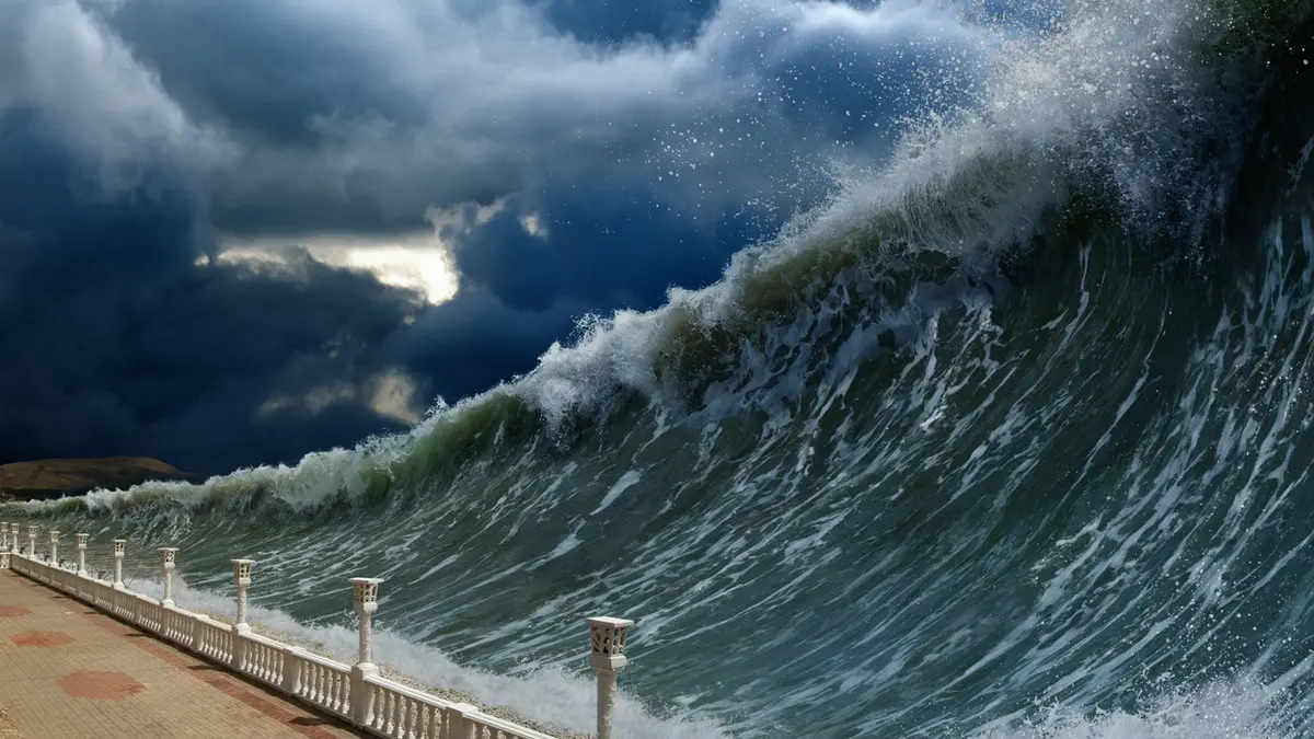 قلق على مواقع التواصل.. هل يتعرض البحر المتوسط لـ”تسونامي”؟