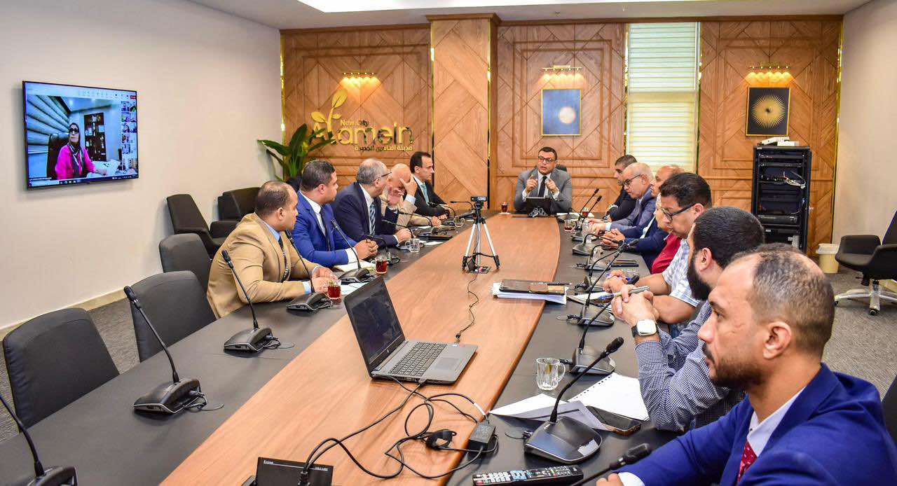 وزير الإسكان يترأس اجتماع اللجنة التنسيقية العليا لمتابعة ملفات العمل بكل المدن