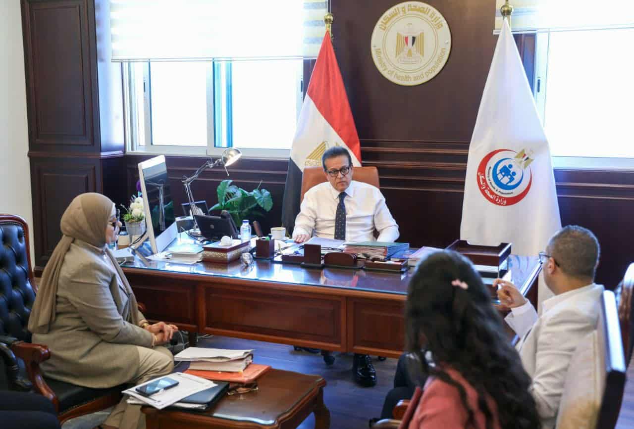 وزير الصحة يترأس اجتماع متابعة العمل بمنظومة خدمات نقل الدم القومية