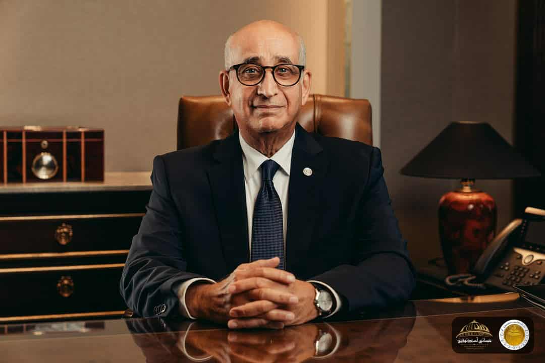 النائب حسانين توفيق يتبرع  بعدد ٢ جهاز تنفس فيليبس ريسبيرونيكس لمستشفي الصدر بالمنيا