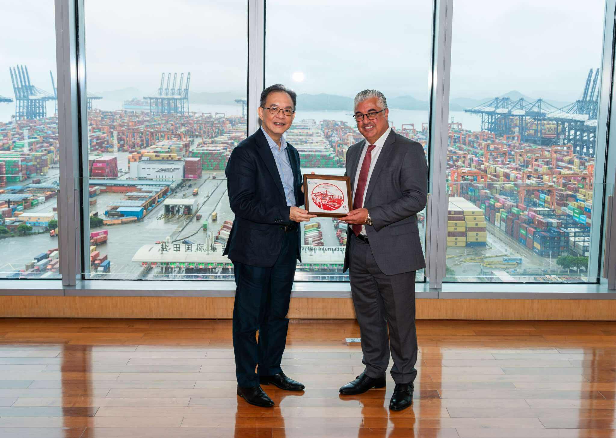 اقتصادية قناة السويس تطلق أولى جولاتها الترويجية للعام المالي 2025-2026 بزيارة للصين